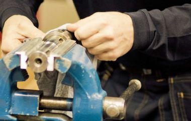 Практика ручной обработки литых деталей: допуски, припуски, инструмент