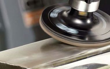 Ручная доводка металлических поверхностей: инструменты и техники для достижения высокой точности