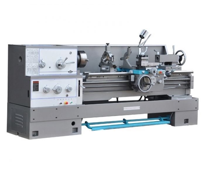 Универсальный токарно-винторезный станок 16К20